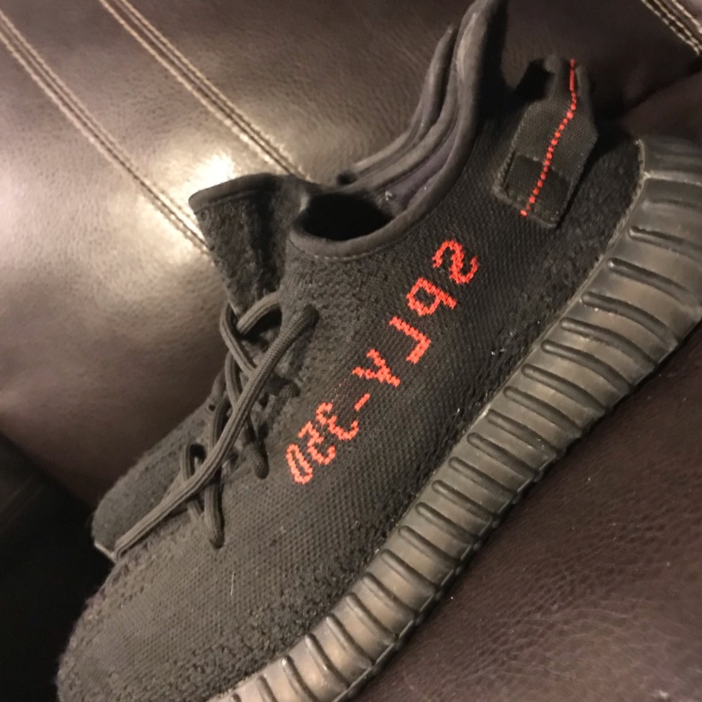 Yeezy 350 boost v2 black and red 10.5